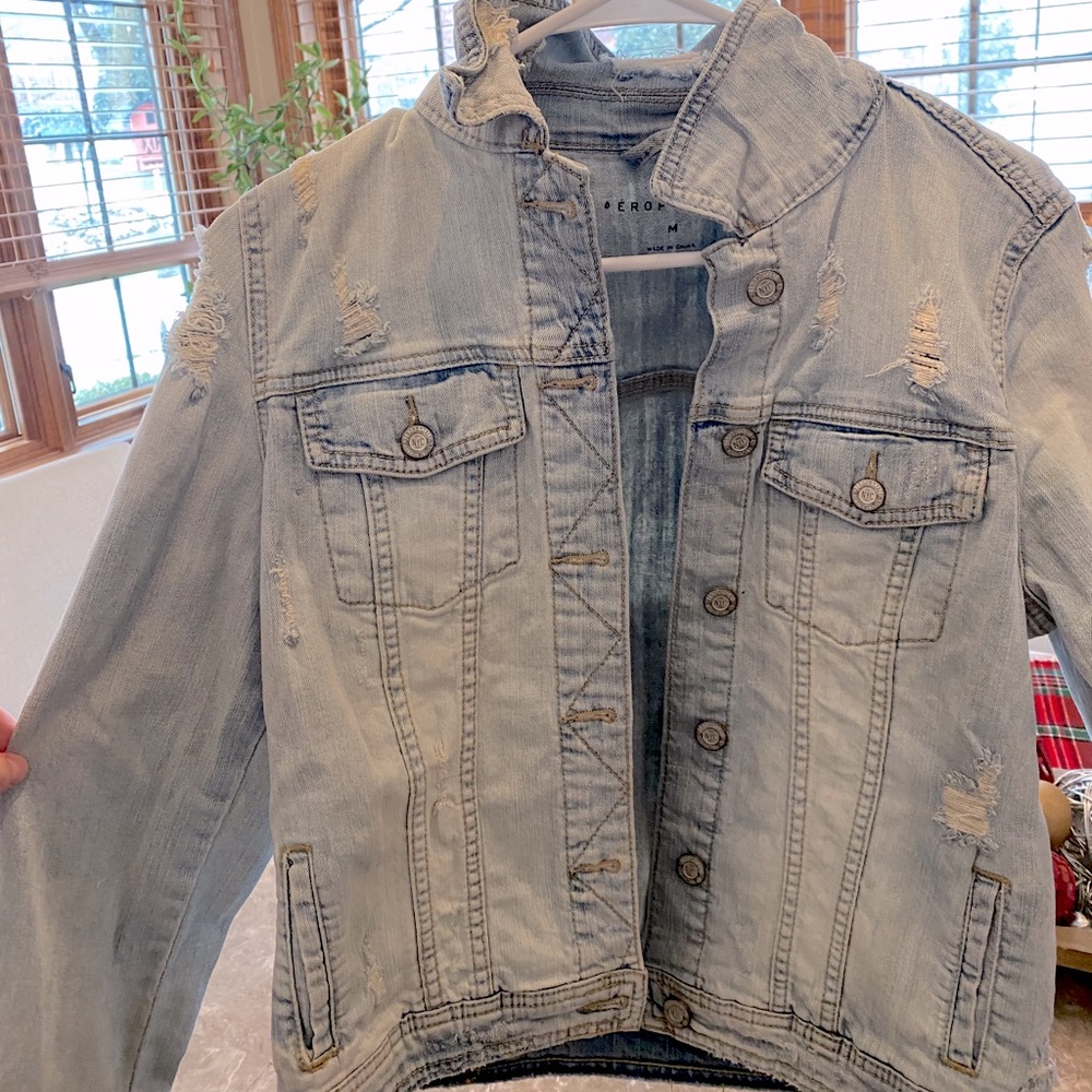 Aéropostale ripped jean jacket